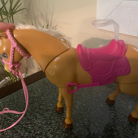 Barbie doll horses (2 included) *with free gift* - Picture 13 of 14